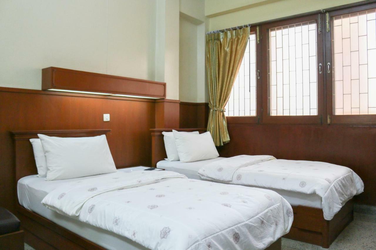 Nakornping Hotel Бангкок Экстерьер фото