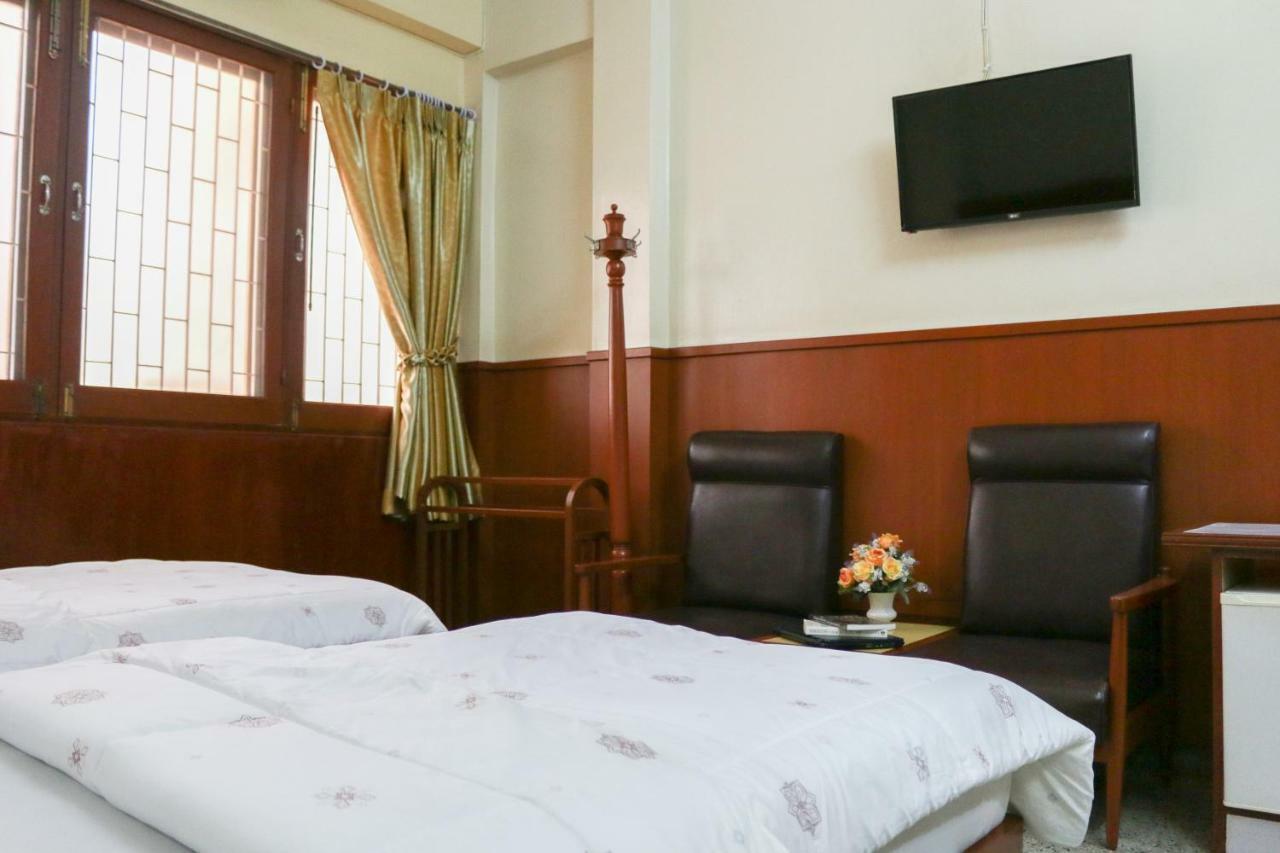 Nakornping Hotel Бангкок Экстерьер фото